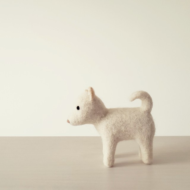 つちはる
白い犬 ¥3,500